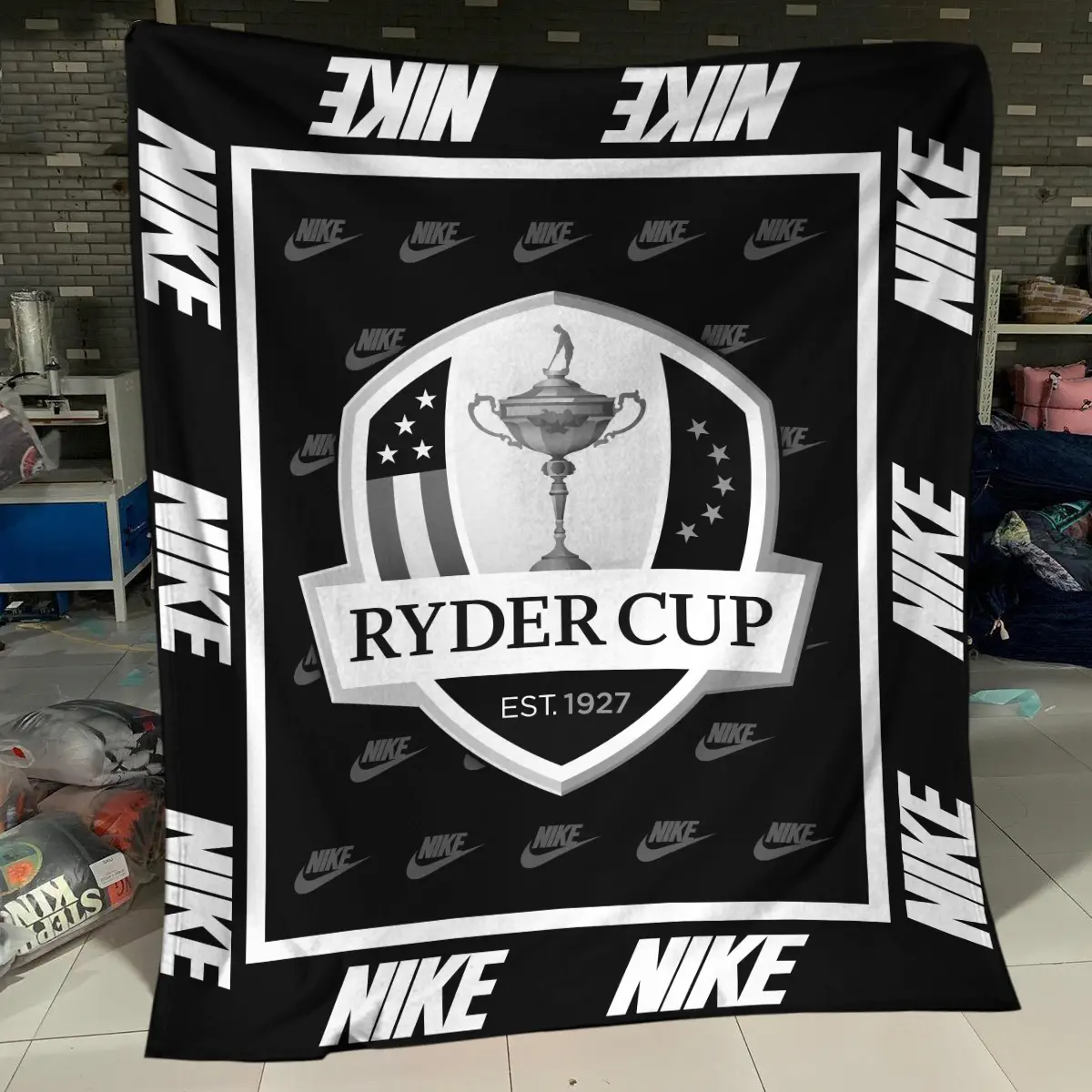 TOUR Championship Tournament Nike Brand Exclusive Logo All Over Prints BLTC221024A01NKBLK - Blanket