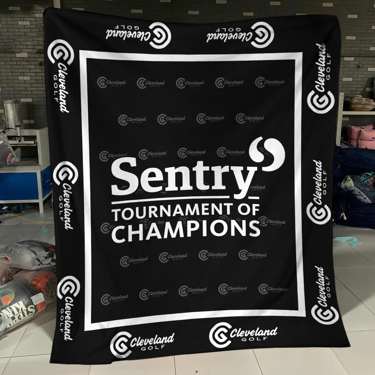 Sentry Tournament of Champions Tournament Cleveland Golf Brand Exclusive Logo All Over Prints BLSTC221024A01CLSJT - Bedding Set